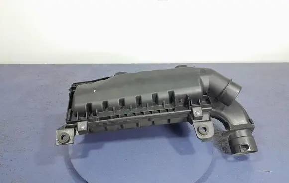 Air filter box
