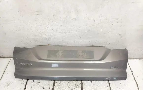 Ford Focus Tailgate trim BM51N425A30A