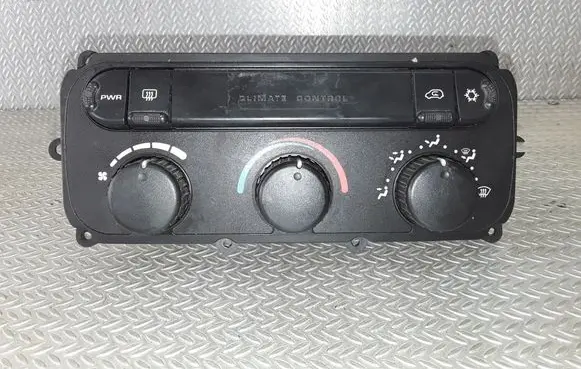 Chrysler Voyager Climate control unit 05005001AD