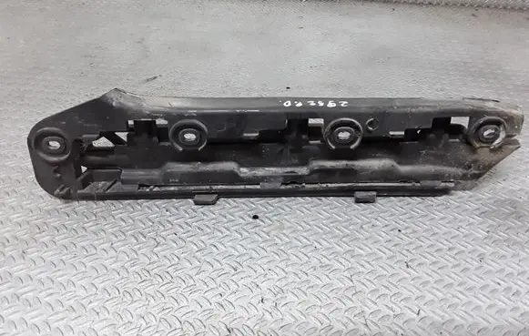Volkswagen Touran I Front bumper mounting bracket 1T0807936