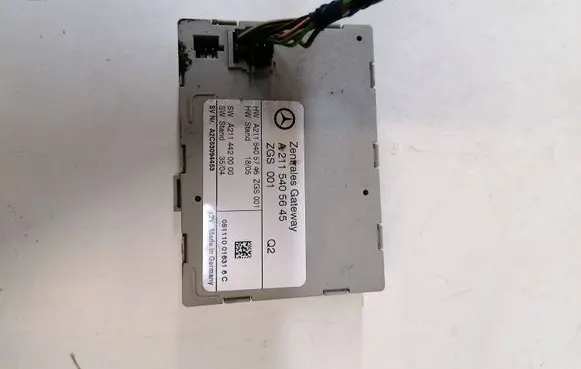 Mercedes-Benz E W211 Gateway control module A2115405645 A2115405746 A2114420000