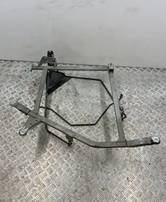 Renault Megane IV Spare wheel mounting bracket 572102131R 35222