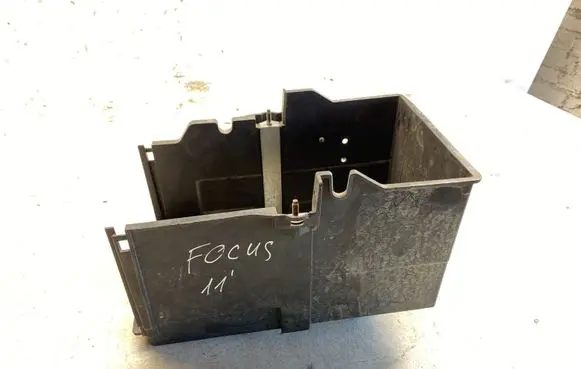 Battery box tray