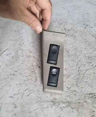 Renault Master II Electric window control switch 7700351693D