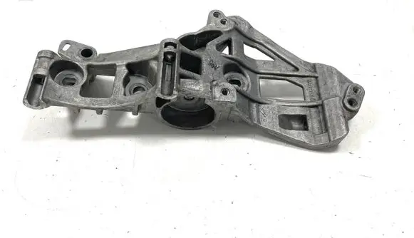 Renault Clio IV Generator/alternator bracket 688308001R