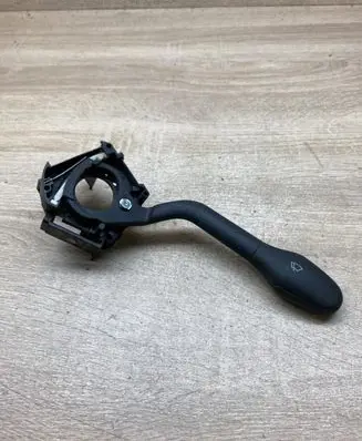 Volkswagen Golf III Wiper control stalk 1H6953503AA