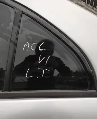 Honda Accord Sliding door window/glass 