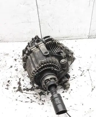 Gearbox transfer box case
