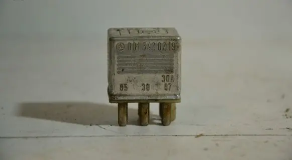 Mercedes-Benz S W140 Other relay 0015420219