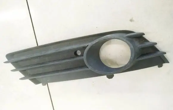 Opel Astra H Front bumper lower grill 13126026 375768702