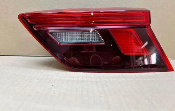 Volkswagen Tiguan Rear/tail lights 5NA945094F