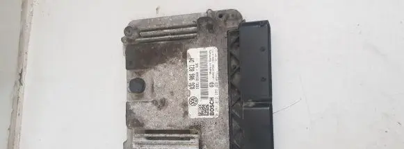 Volkswagen Golf V Engine control unit/module 03G906021DN 0281013289