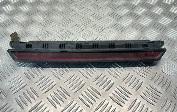 Volkswagen PASSAT B5 Third/center stoplight 3B9945097A