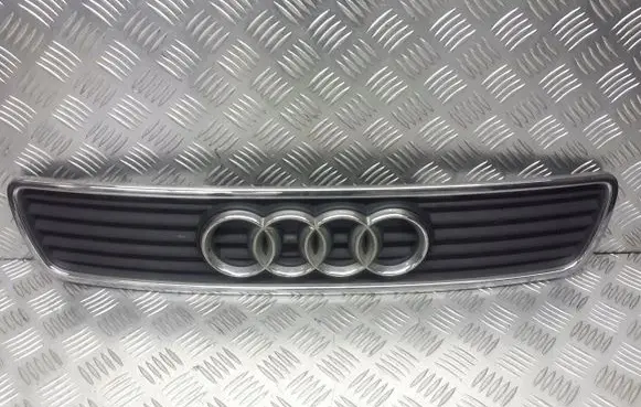 Audi A4 S4 B5 8D Front grill 8D0853651J