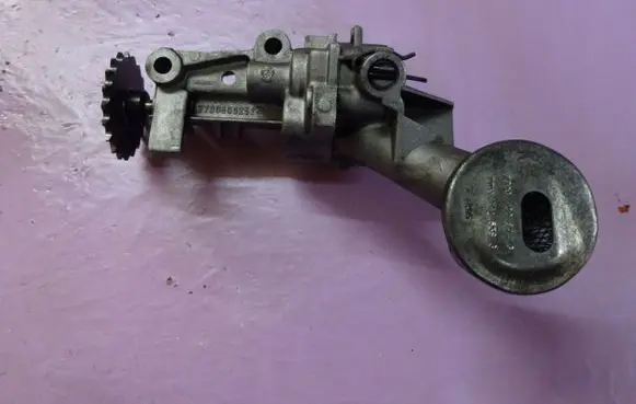Renault Megane II Oil pump 7700600251