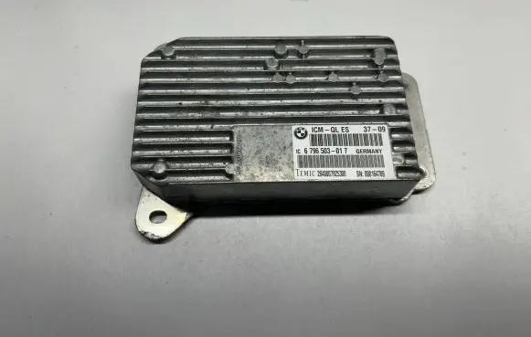BMW 5 GT F07 Air suspension control unit module (rear) 6796503 679650301