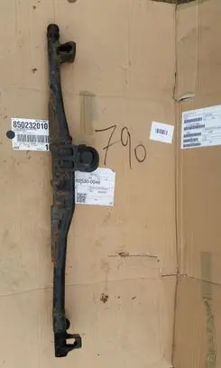 Audi A8 S8 D3 4E Engine mounting bracket 4E0199335G