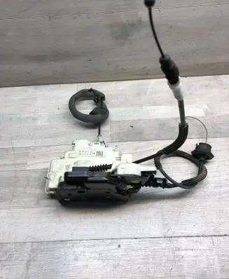 Audi A6 S6 C7 4G Front door lock 4G1837016