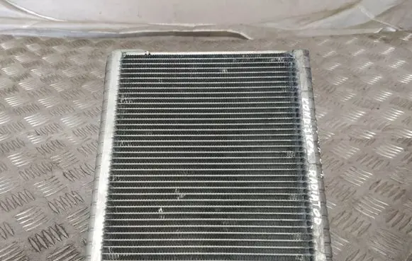 Air conditioning (A/C) radiator (interior)