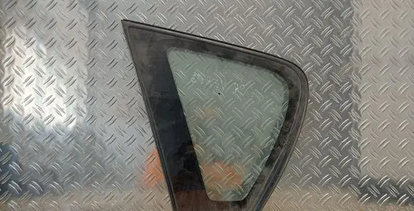 Toyota Corolla Verso E121 Rear side window 43R00122