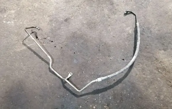 Power steering hose/pipe/line