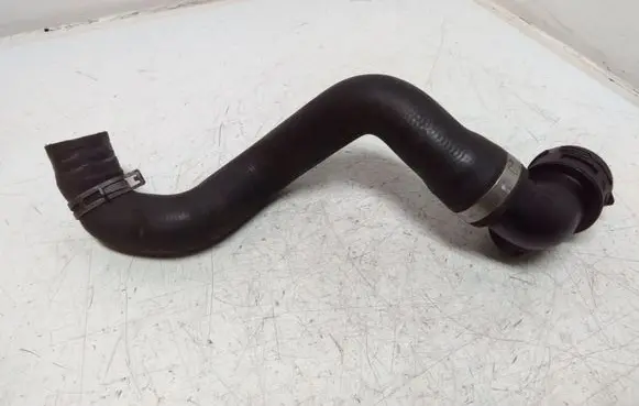 Volkswagen Touareg I Engine coolant pipe/hose 7L6122051H 7L6122291M