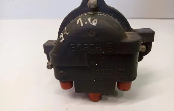 Opel Vectra A Spark distributor cap 1235522400