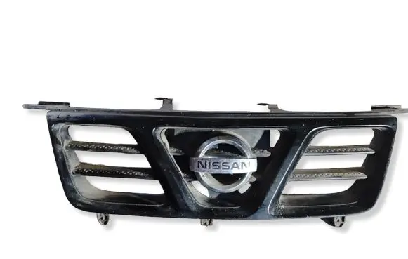 Nissan X-Trail T30 Front bumper upper radiator grill 623108H700 K74112
