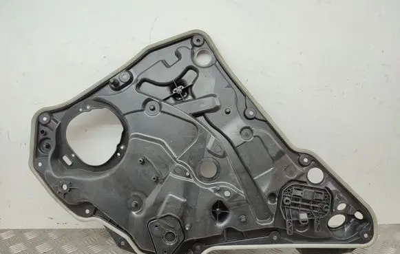 Mercedes-Benz CLA C117 X117 W117 Rear window lifting mechanism without motor A1177220195