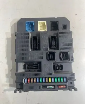 Peugeot 807 Fuse module 9663798480 2655187050208 1193233030208