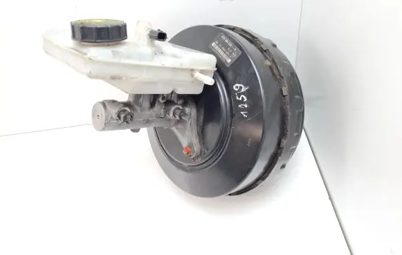 Nissan NV400 Brake booster 472100453R