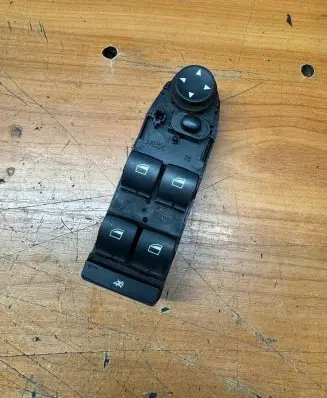 BMW 5 E60 E61 Electric window control switch 9122110 07200100406 E1485616