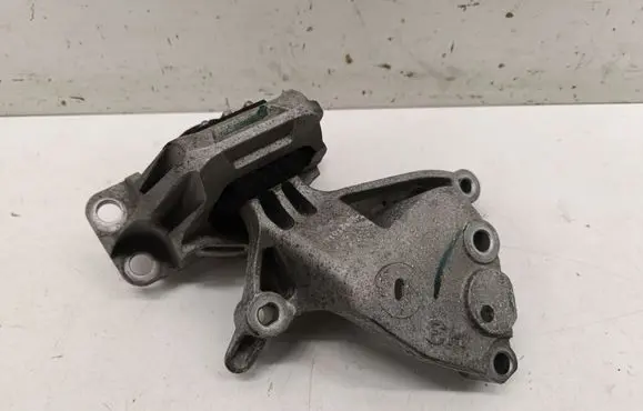 Nissan Qashqai J12 Engine mount bracket 112326UB0A