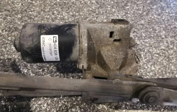 Citroen C4 I Wiper motor 404638