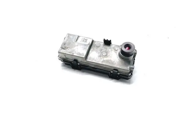 Windshield/windscreen camera