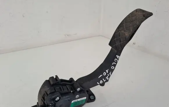 Volkswagen Cross Polo Accelerator throttle pedal 6Q1721503M