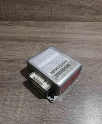 Audi A4 S4 B5 8D Airbag control unit/module 8A0959655A 0285001086