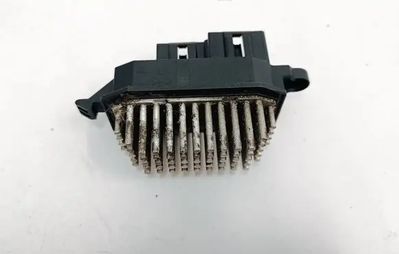 Nissan Rogue Heater blower motor/fan resistor 2776100A26