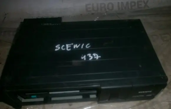 Renault Scenic I CD/DVD changer 8200002589a