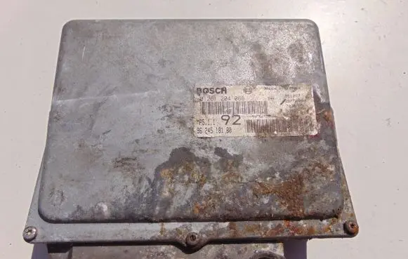 Peugeot 406 Engine control unit/module 9624518180 0261204066