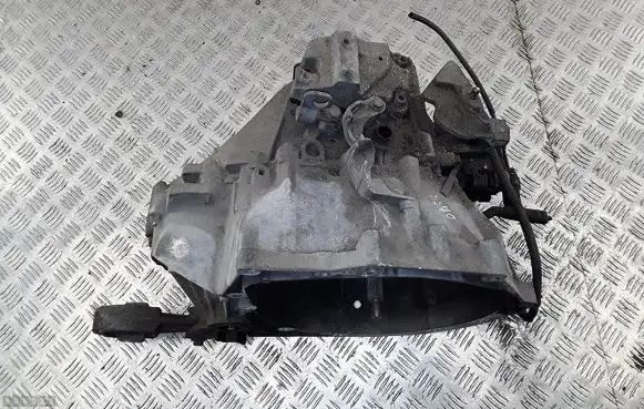 Citroen DS3 Manual 6 speed gearbox 9801309210