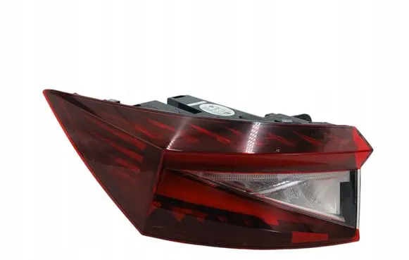 Skoda Enyaq iV Tailgate rear/tail lights 5LA945207A