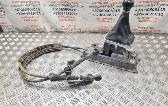 Volkswagen Golf Plus Gear shifter/selector 1K0711061A