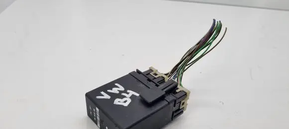 Volkswagen PASSAT B4 Other relay 357906123
