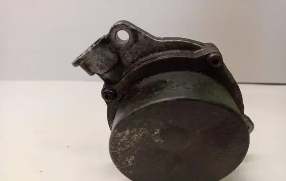 BMW 5 E60 E61 Vacuum pump 7791232