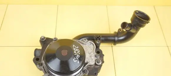 Mercedes-Benz C W204 Water pump A6512001501 28SP15