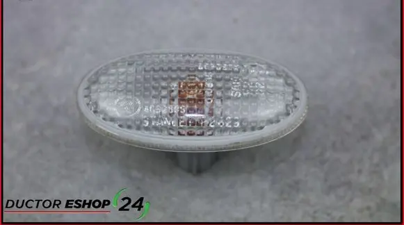 Mazda 3 II Front fender indicator light P2829