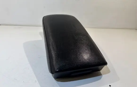 Lexus CT 200H Armrest 