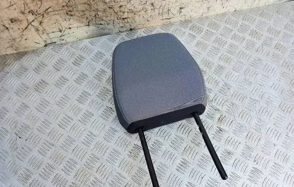 Opel Mokka B Front seat headrest 