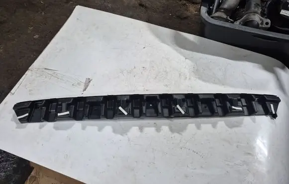 Cupra Formentor Rear bumper mounting bracket 5FF807863 M2170244